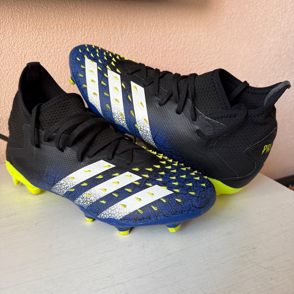 Adidas Men's Predator Freak.2 FG Soccer Cleats Black White Yellow Sz 7